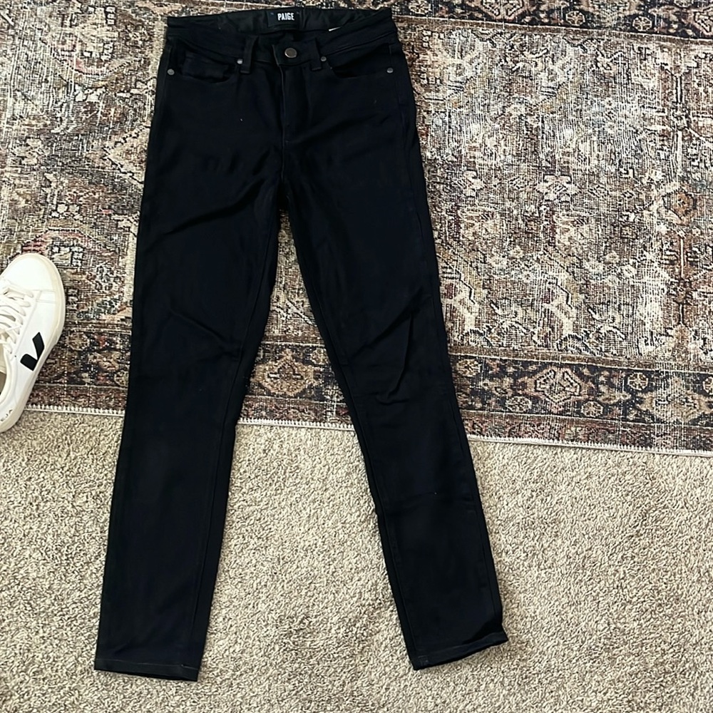 PAIGE skinny jean in true black size 26